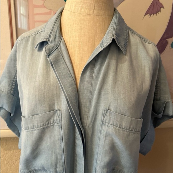 Cloth & Stone Tie-Front Chambray Buttondown Shirt - Picture 4 of 8